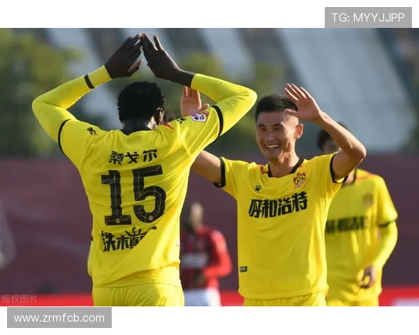 全球足坛劲爆转会动态引发球迷热议浪潮持续升温备受关注热点话题 全球足坛劲爆转会动态引发球迷热议浪潮持续升温备受关注热点话题