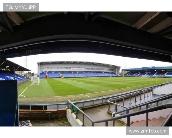 探秘奥尔德姆俱乐部百年历史传承与现代足球发展变迁的深度观察