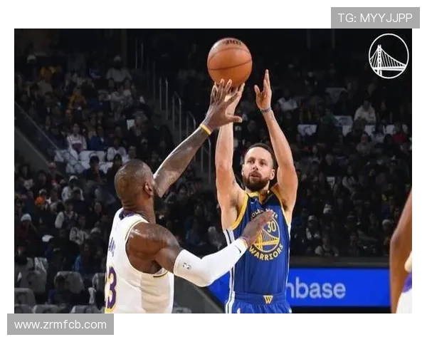 詹姆斯迎来生涯新高 勇士全队失误频繁导致惨败